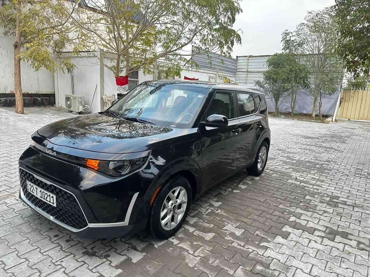 السلام عليكم
كيه صول 2024 لون اسود 
فول مواصفات 
محرك 2000 دوش
رادار امامي خلفي جانبي
بدون حادث بالبجم كبس
جاملغ جانبي وخلفي فقط
سياره ترايه يخبل 
وتخم تايرات جديد 
نقطه عمياء 
تحكمات جهتين 
كار بلي 
وبعد مواصفات بيهه
تحديد سرعه وتحديد مسار
التفويله الوحده تمشيك 650 كيلو 
للبيع الشراي يتصل على هذا الرقم
***********
