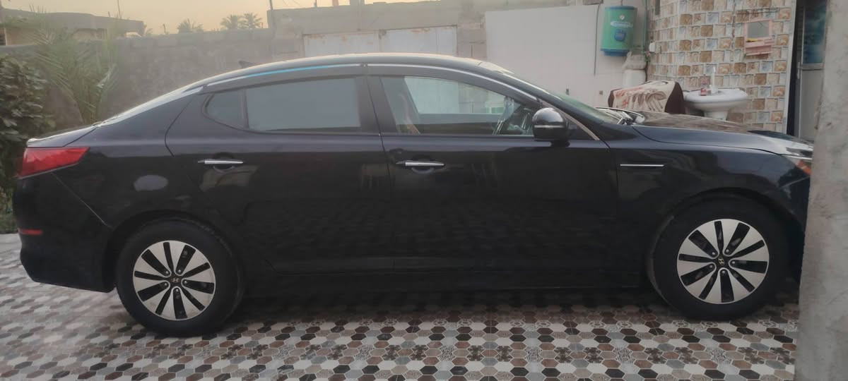 سلام عليكم 
سياره ابتيمه اللبيع وارد امريكي موديل 2014 سياره نضيفه مثل ماتشوف والسنويه 2031 الضربه مالته الجاملغ الخلفي والباب الخلفي والسعر على هاذه الرقم ***********

