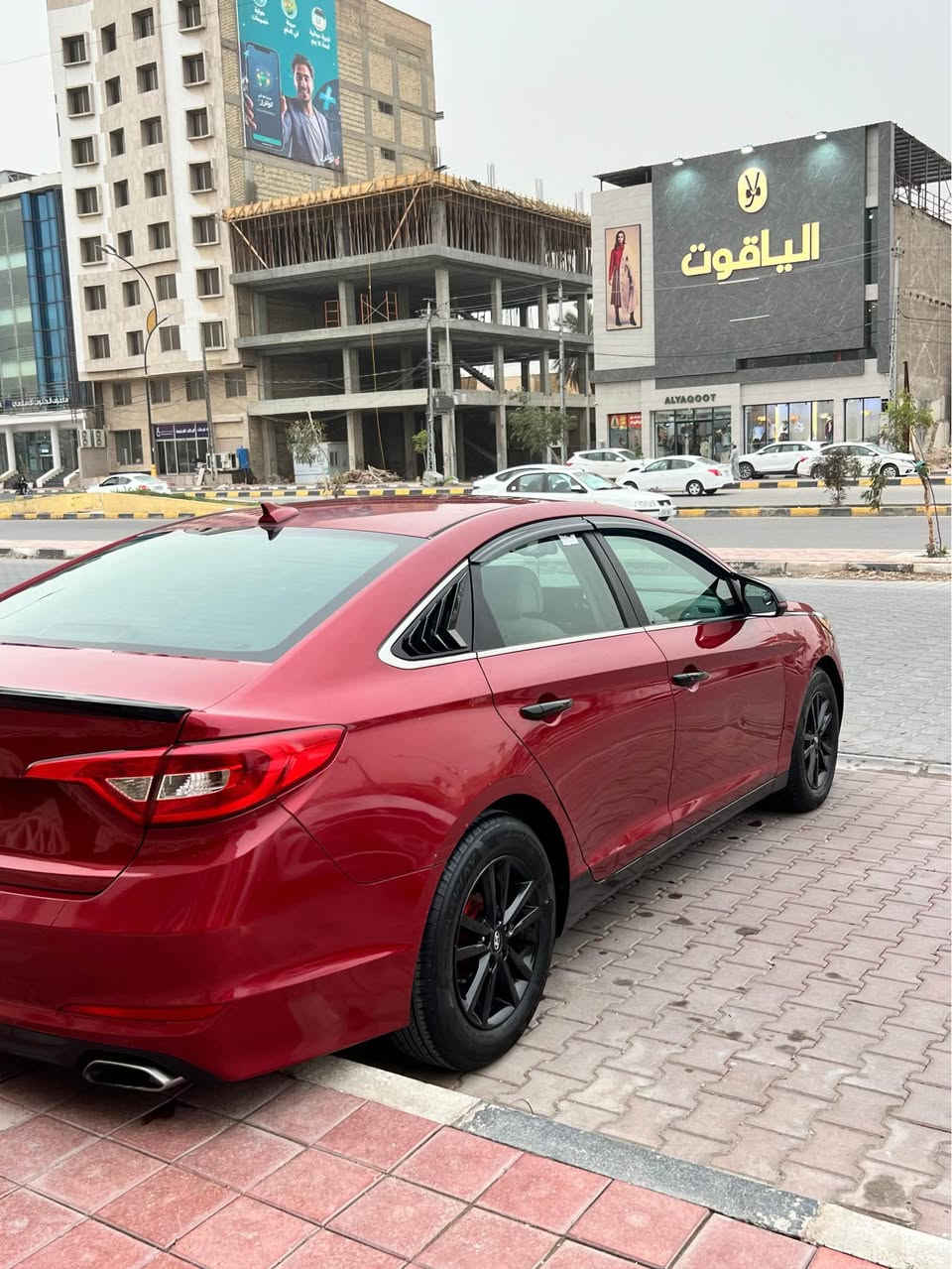 سوناتا موديل 16 وارد امريكي 

الضرر
تبديل قطعتين فقط الباقي ليبل 
بنيد وجاملغ ايسر  مبدل بدون دواخل بس كفر 
بيها صبغ بالباب السايق وجارين الباب جيلاتين بدون صبغ 
بيها بارد شوفة العين يكون اوضح

المواصفات معروفات 
ويل كب 
شاشه
كاميرا دواره 
فول تحكم ستيرن
كروز ومثبت وعل سوالف
مانع انزلاق 
بلاجكتور زنون 
وبعد مدري شنو بيها 
كير مكينه حداديه مكفولات 
سعرها 107$ وبيها مجال للطيبين
تجي وتكلب وشوف بعينك عجبتك اخذها ما عجبتك اضيفك يمي وعلى راسي اخليك 
مكاني نجف 
***********
واتساب موجود النجف, العراق
