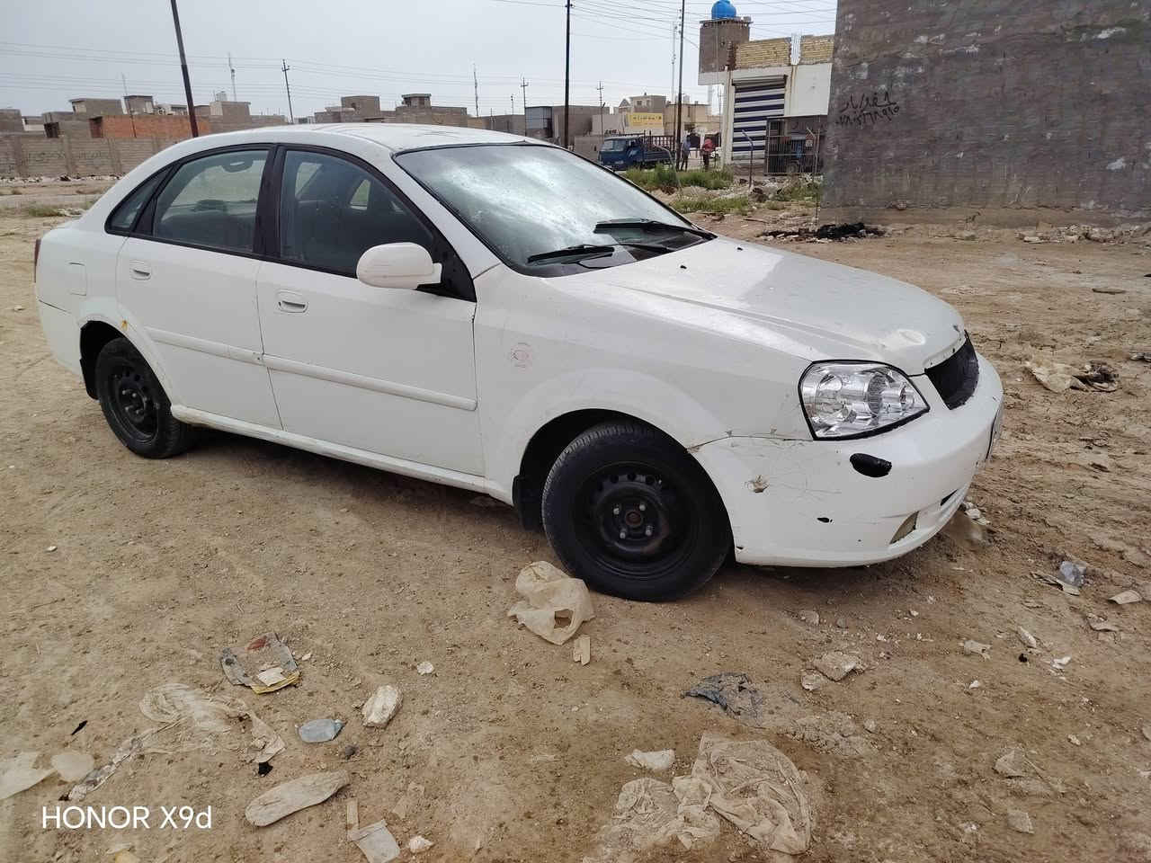 ٢٠٠٤ سعرها ٣٨ 
كير عادي متجاية 
مكينة تبريد صدر بحالة جيدة 
مماني بغداد ***********
