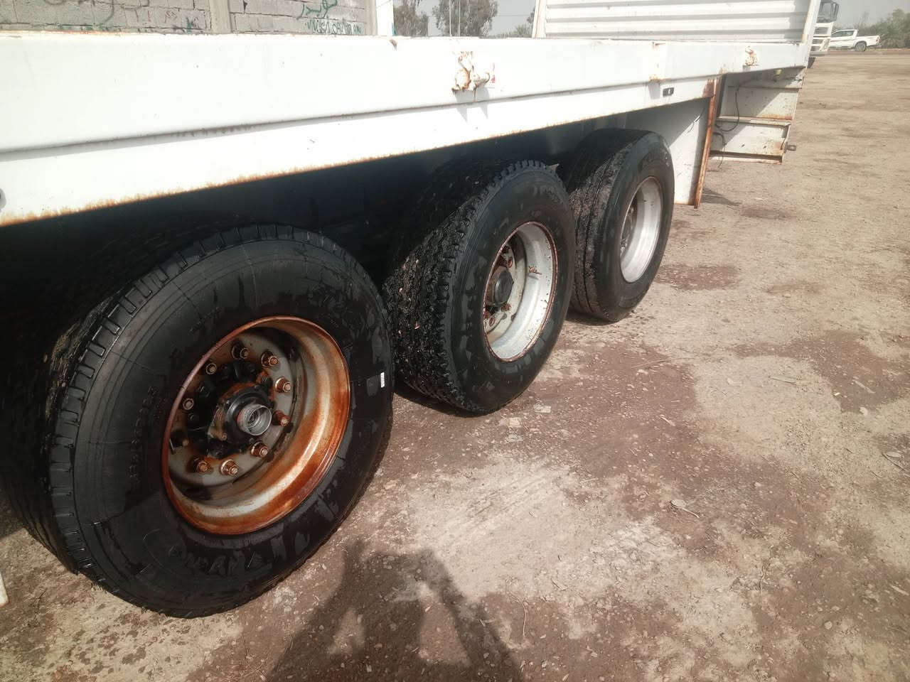 السلام عليكم عربانه اوربيه ٦٠و١٣ دسك ترهم مزوج بيهه كسر ٣٣ وبيهه مجال اثير***********
