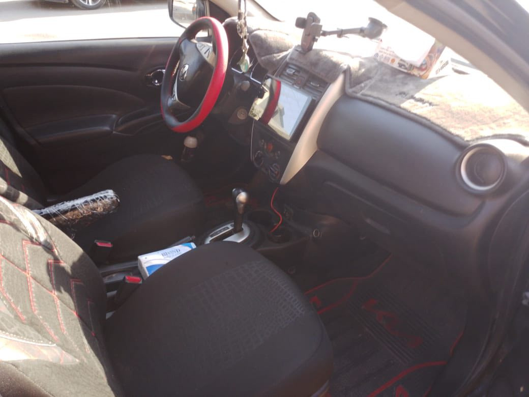 سلام عليكم 
نيسان فيرسا موديل 2019 وارد امريكي بيها تبديل جاملغين اماميه وباب جهه اليمنى بدون دواخل مكينه وكير وتبريد كفاله 
السياره جاهزه خير من الله مكانها بغداد السعر النهائي 82 شراي يتصل

‭0770 433 7480‬
