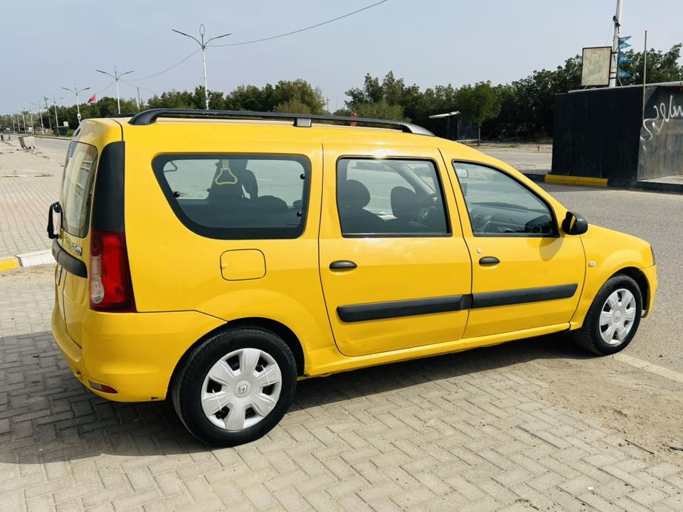 سلام عليكم رينو لوكان ٢٠١٢رقمً نكليزي مكفوله كفاله عامه سنويه جديده تبريد شغال كير ومكينه ع شرط سياره جديده مكان سياره سماوه فظاء الخضر ‭ ***********
