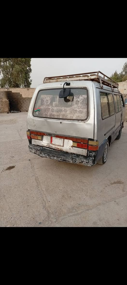 سياره كيا بسته للبيع موديل ١٩٩٤ للسياره أوصوليه مصفره هيه غرامات مكلفه بلنشر ما متواجد عل فيس ***********
