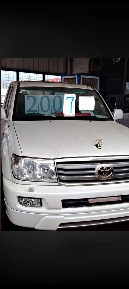 السلام عليكم مونيكا موديل 2007  فول وجاهزة من كل شي *********** السعر 120
