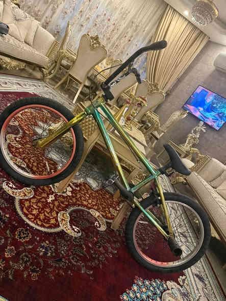 بايسكل للبيع مستخدم قليل اخو الجديد إسم الباسكل جيتي حركات دبلات كلش قويه بايسكل حركات 170وبي مجال للاستفسار على هذا الرقم ***********
