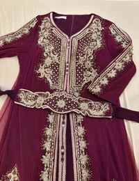 قفطان • قياس L • مستعمل مرتين