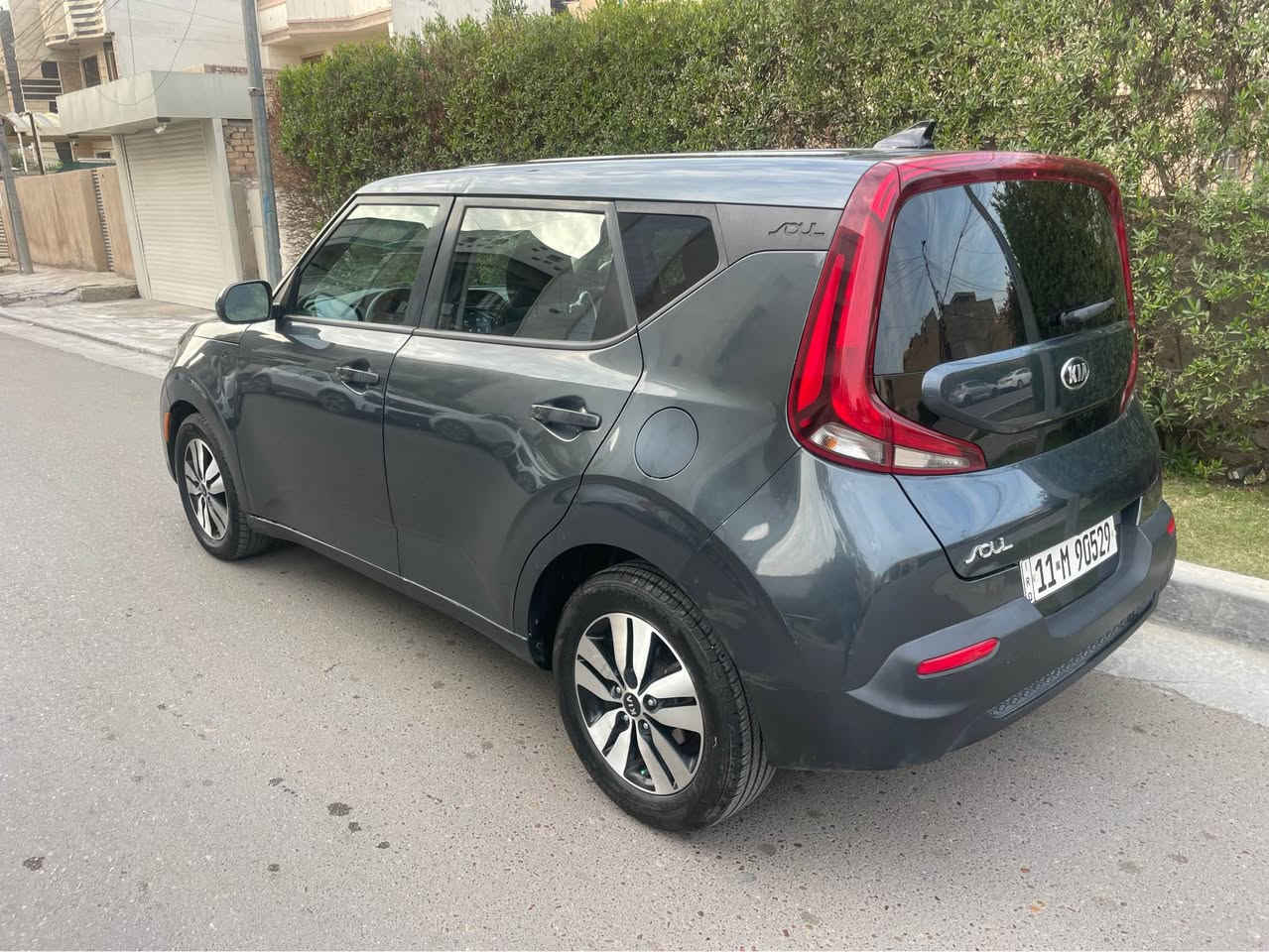 السلام عليكم للبيع فقط 
كيا صول ٢٠٢٠ محرك ٢٠٠٠ دوش سيارة نظيفة وجاهزه مابيها نقص صور الحادث موجوده بيها صفحة صبغ مكاني بغداد الاعظمية السعر ١٢٣ ورقة 
اتصال *********** بغداد, العراق
