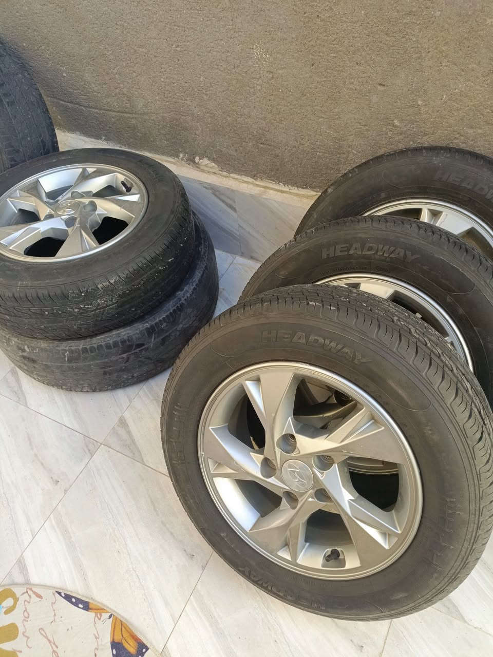 السلام عليكم من رخصة الادمن تخم ويل كب النترا حجم 15 مع التأيرات نظافة التأير 80 بالميه العنوان تنومه حي الموظفين *********** شط العرب, البصرة
