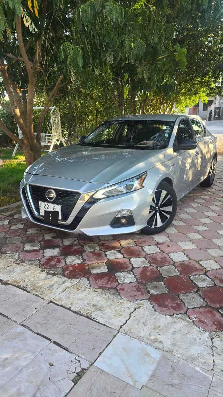 سلام عليكم نيسان التيما موديل 2022 مواصفات SV رقم اربيل باسمي شرط تحويل فقط بيع بدون مراوس اربع قطع بيها صبغ حوض شويه لازم للاستفسار اتصل عل رقم 
السعر 125 وبي مجال بسيط 
*********** المقدادية, ديالى
