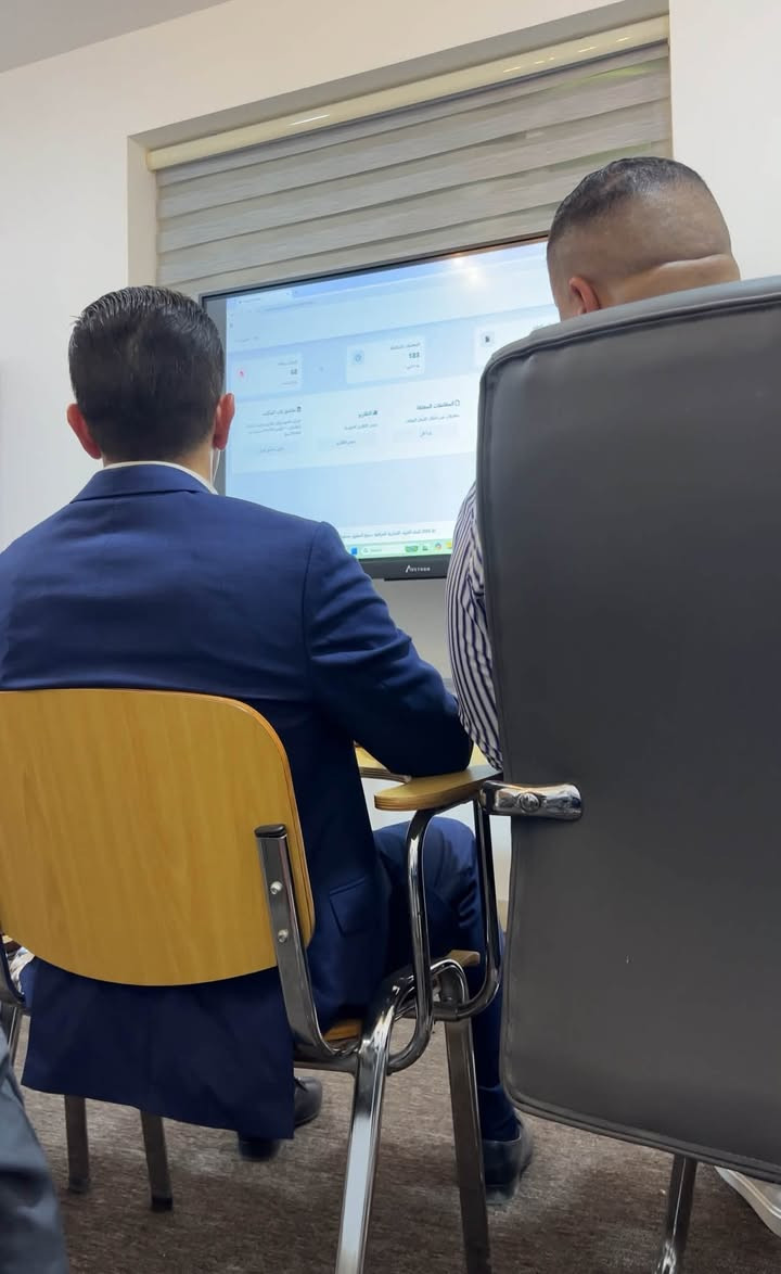 تنويه إلى جميع زبائننا الكرام الحمد الله اليوم تم دخول مكتب العجيلي للعقار إلى منصة عقاري الرسمية للبيع والشراء وتنظيم جميع العقود كل ما عليكم زيارة مكتبنا الكائن في المدائن سلمان باك شارع المرقد الرئيسي مكتبنا الثاني مقابل دائرة التسجيل العقاري في المدائن او الاتصال ع الرقم الخاص 
بمكتب العجيلي للعقار ***********
