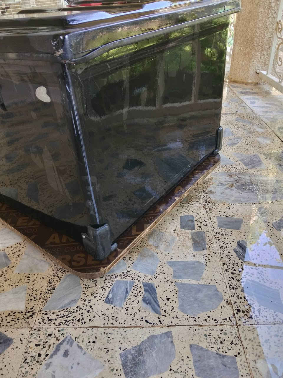 سلام عليكم عندي هذا صندوك البيع
فايبر كلاس قوي كلش صندوك جبير وحلووو اليريده اني 
بخدمتة مكاني شعب الثعالبة سعرة 80 وهذا رقمي 
***********
