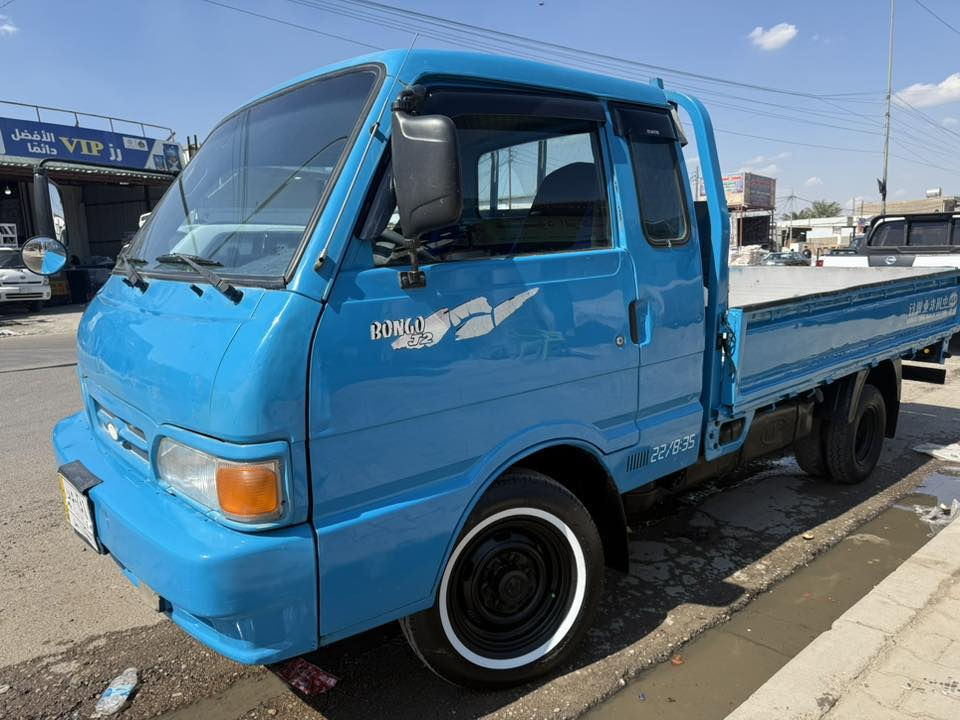 سلام عليكم كيا حمل مديل 96 رقم بغداد بسمي سنويه جديده السياره مكفوله كفاله عامه من الصبغ عده البدي لجماله تخم تاير جديده هسه شادهن السعر 60 او بيهه مجال شي بصيط مكان السياره بغداد ***********
