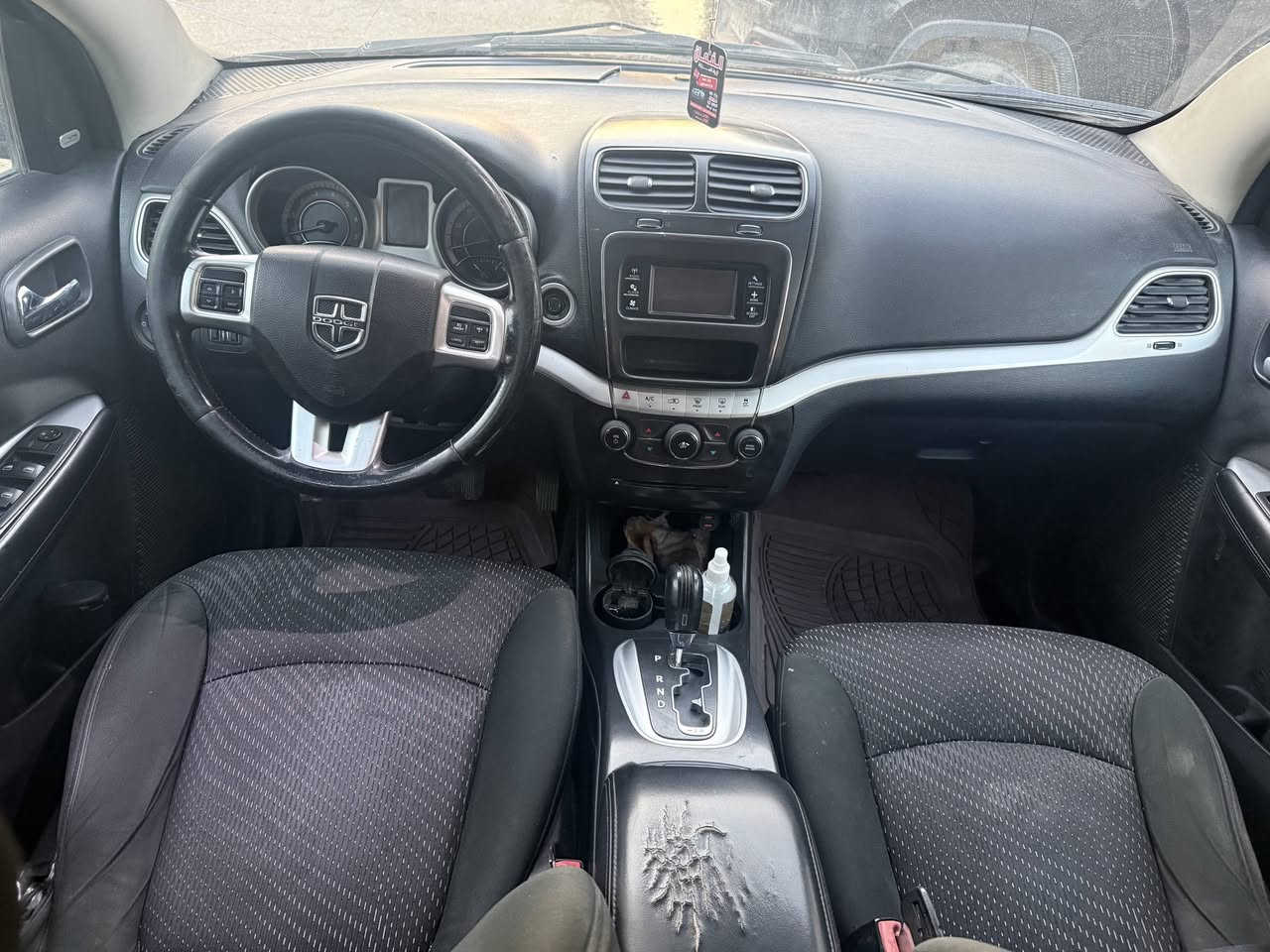 السلام عليكم جورني ٢٠١٣ رقم بصره مشروع وطني محرك ٣٦٠٠ حادثه صندوق فقط جاهزه السياره بيع ومراوس مكاني ميسان _ العماره ***********
