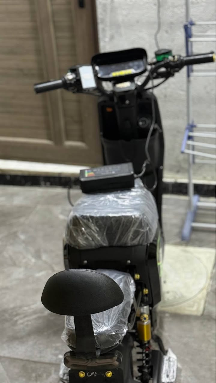 دراجه r9 2026 
جديده شوف العين تجي وتشوف بعينك جاهزه ربع متصرف عليه دراجه جديديه *********** واكو بل سوك هواي دراجات حته ب  بربع اكو بس النضافه تحكم 
سعره 500 البصرة, العراق
