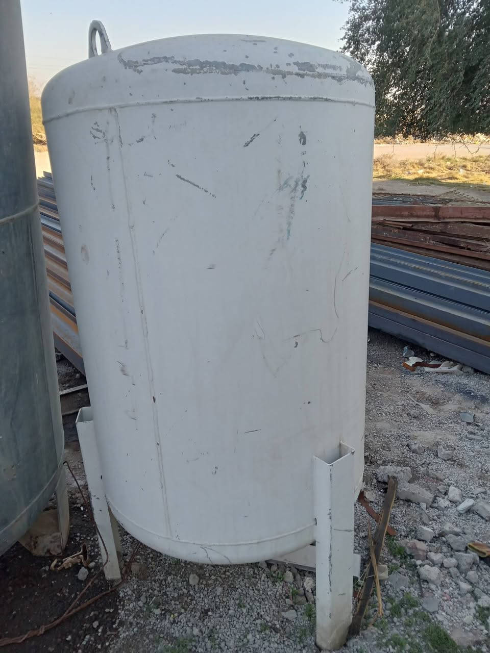 بطل ثقيل ١٠٠٠ لتر السعر ١٢٥٠ مليون وربع ابوغريب ***********
