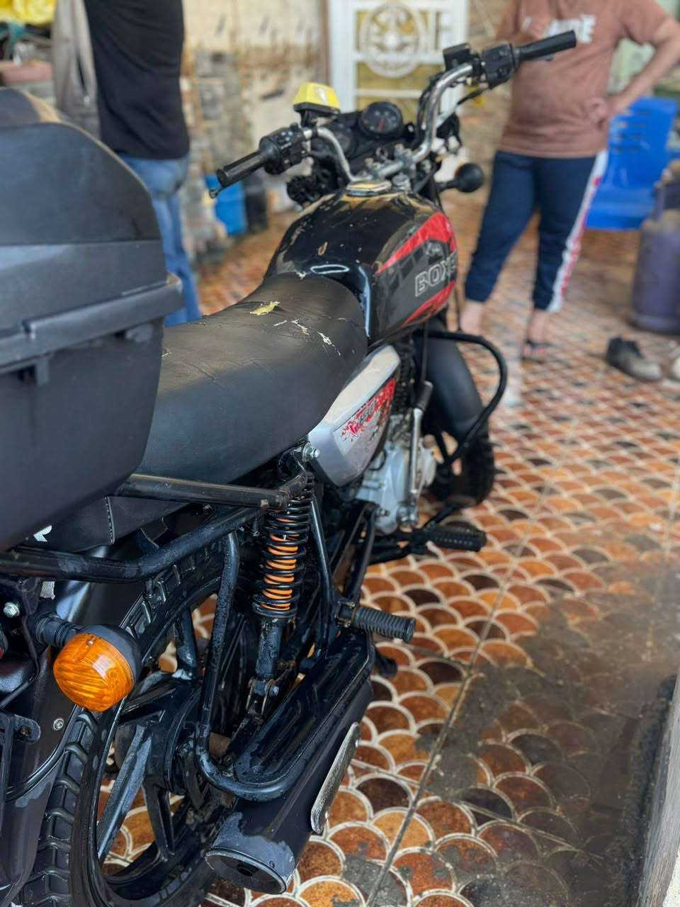 السلام عليكم دراجه لبيع الدراجه شغاله مابيه اي شي
موديل 21الدراجه مجفته مكاني ديوانيه وهذه رقمي ***********
