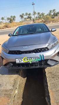 فورتي موديل 23 للبيع سياره بيه تبديل بنيد وجاملغ بدون عابر ورباكات ماط...