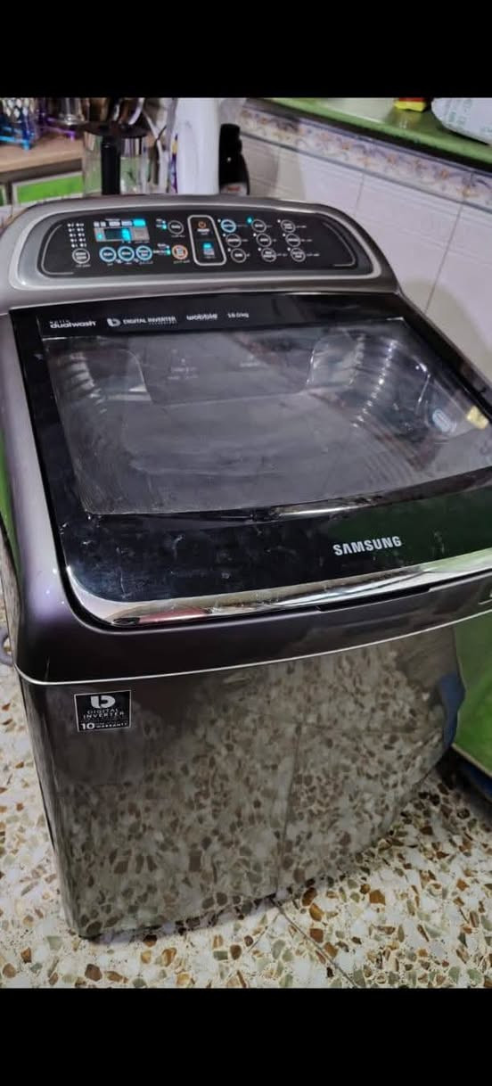 غسالة مستعملة للبيع
نوع سامسونك 
نظيفة وشغالة 
حجم ١٨ كيلو
السعر ٣٠٠ الف 
العنوان الشعب حي التجار
***********
