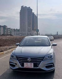 ئێم جێ 5 بۆ فرۆشتن مۆدێل 2024سێ پارچەی هەیە پشتی گرتیە  40هەزار ڕۆشتیە...