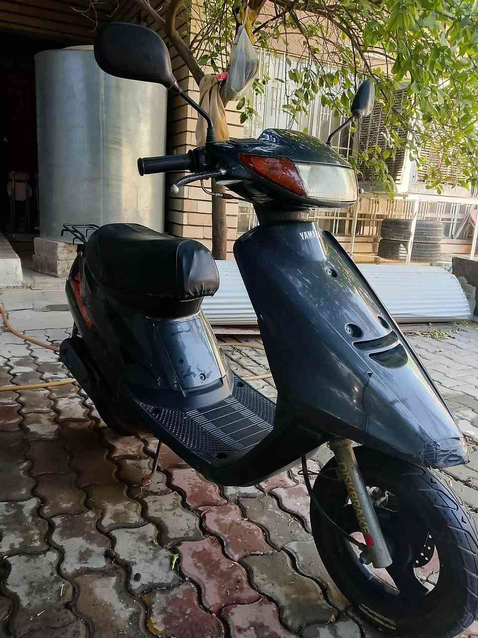 نادر!!! ياماها سبورت ،متروكه ٧سنوات كل اسبوع اشغلها كل عيب مابيها بس يرادلها بطاريه مكينه بشرط كلشي بي شغال ما عدا كيج البانزين الدراجه اخو الجديد سعره525 وبي مجال كلش قليل مكاني كركوك ساحة الحتفالات شراي خابرني وتدلل (***********)
