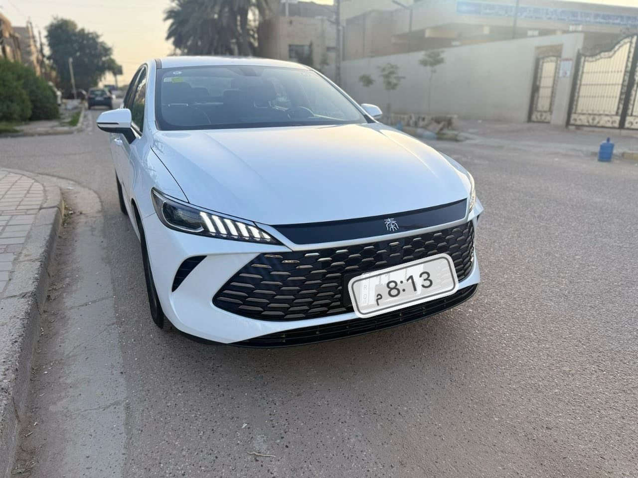 جن بلاس  كفاله عامه
لون ابيض 
داخل ابيض 
 بصمه وكارت 
كاعيات غراضها كامله ماشيه 3000 بعدهي بوضع  زيرو
مرقمه بغداد كامل بدون متتعب وتروح ترقم تحويل ثاني يوم 
السعر 19 مليون بي مجال بسيط جدا 
مكاني بغداد السيديه 
***********
