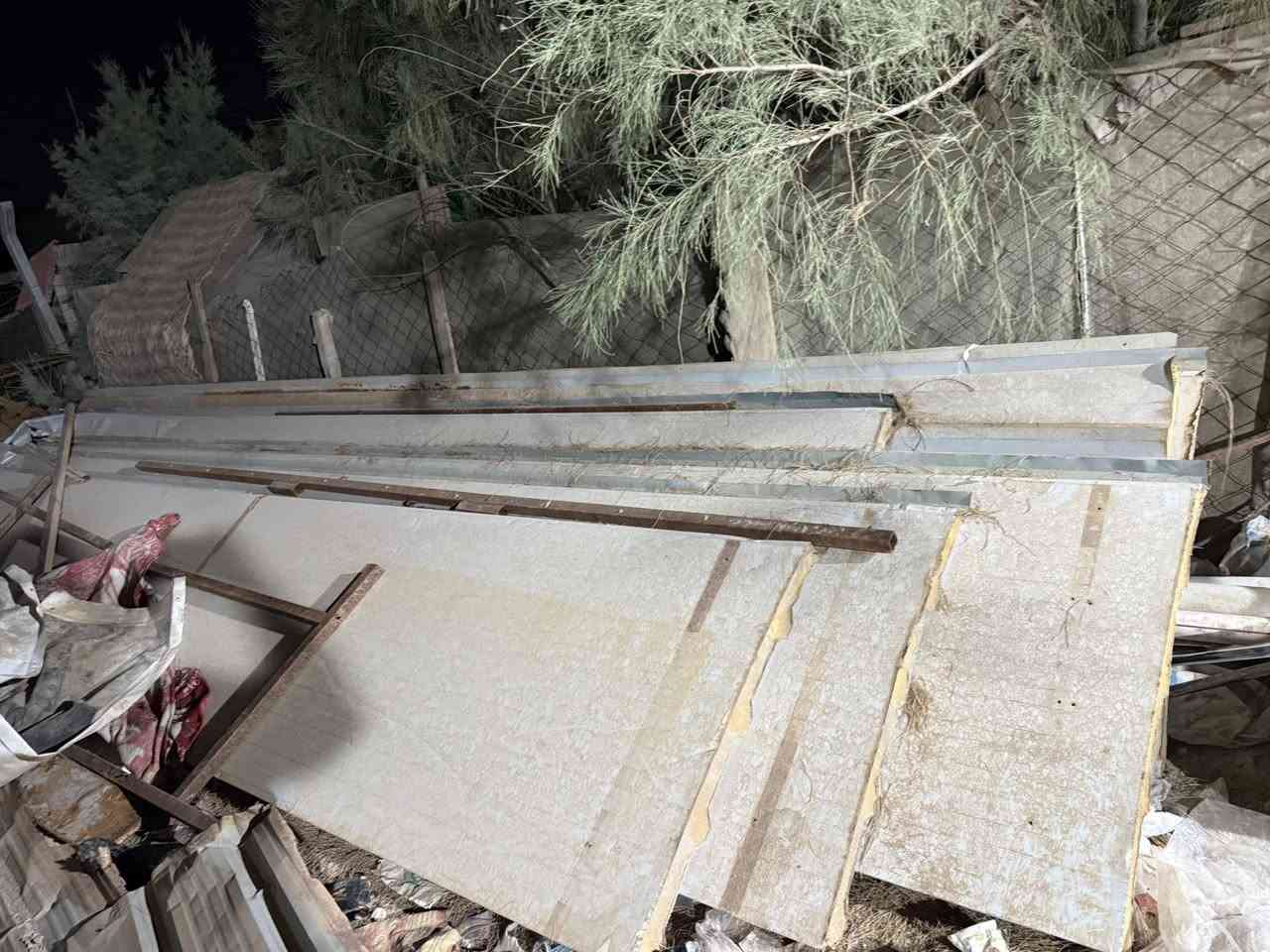 سندويج مستخدم للبيع عدد 6 للاستفسار ***********
