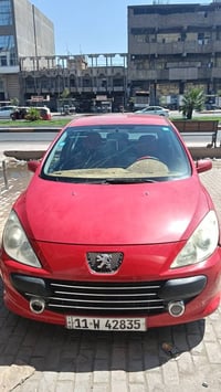 بيجو 307 موديل 2006 مابيها قطرة صبغ بس صار عندي حادث والبيبان عكس السا...