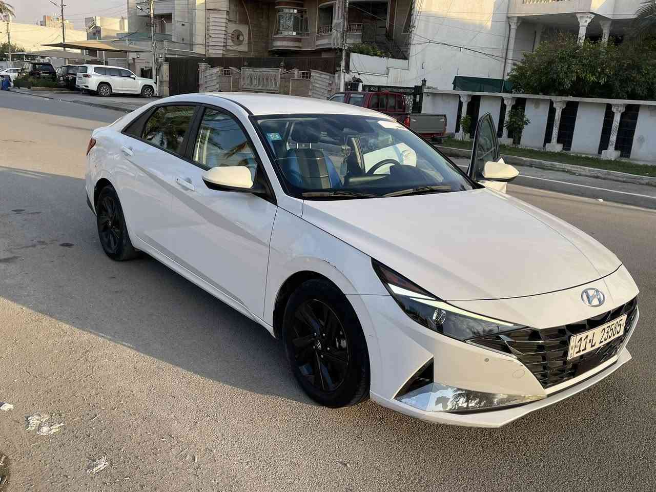 سلام عليكم 
النترا موديل ٢١ امريكي بدون صبغ 
مواصفات نص فول بصمه تشغيل وتشغيل عن بعد ٣ انضمه قياده ومواصفات الانترا المعروفه 
ماشيه ٦١
حادث موضح بالصور 
السعرر ١٤٨ وبيها مجال بسيط
عنوان بغداد الاستفسار ***********
