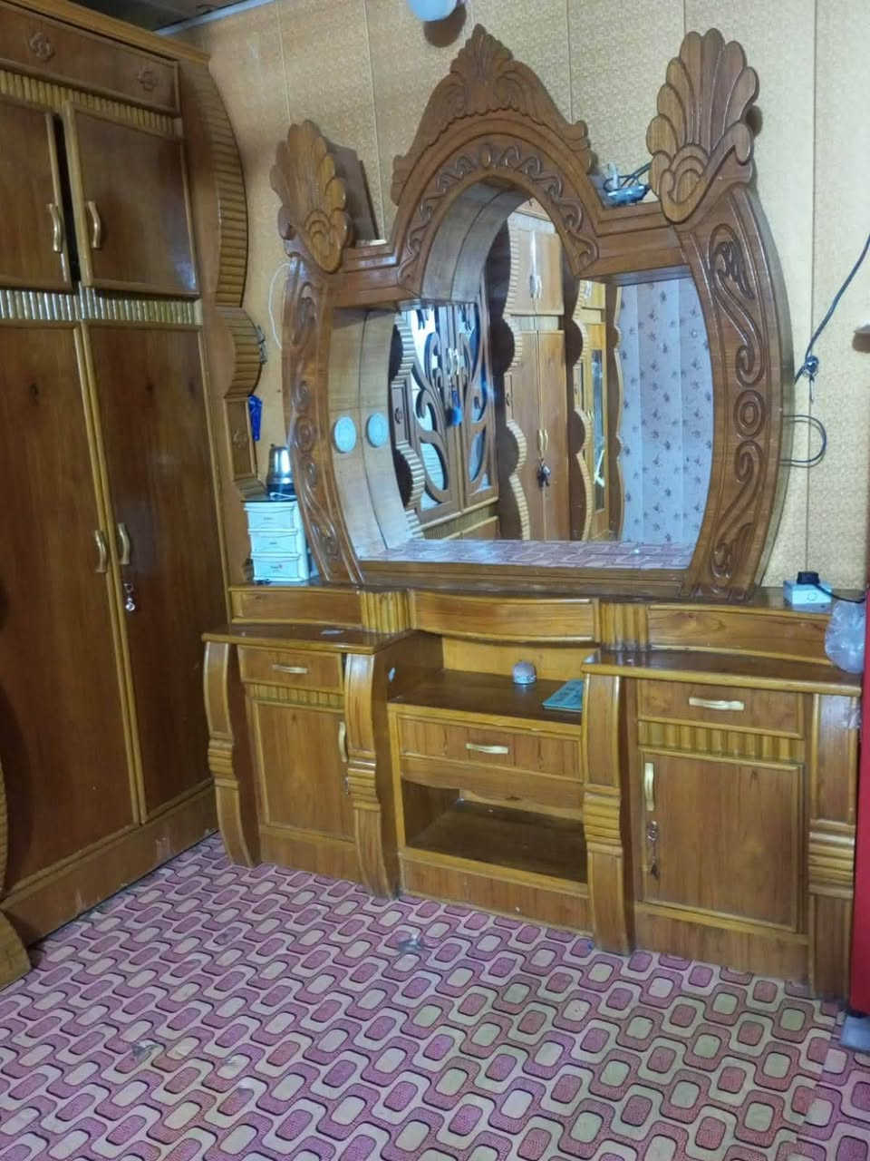 غرفة اخشاب تسكام نظيفه جدا
بمليون و300 وبيه مجال
ميسان حي النداء ***********
