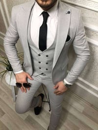 طقم • لبسه وحده • نظيف