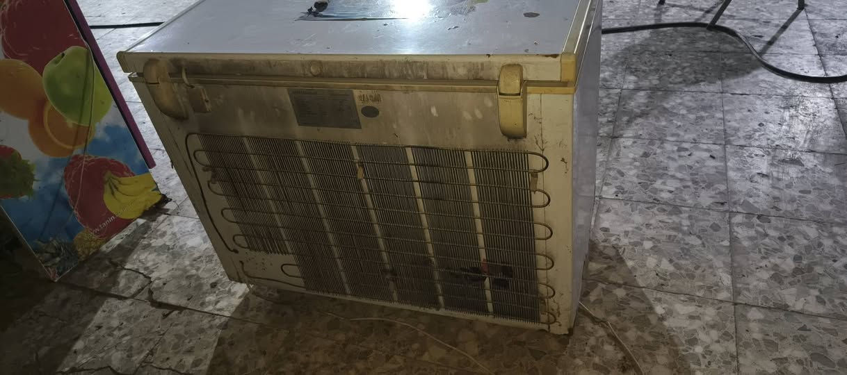 سلام عليكم مجمده للبيع شرط شغل وماداخله تصليح ابد سعر, 150 الف مكاني البصره الهارثه ***********
