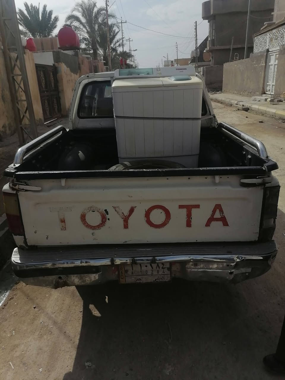 السلام عليكم  تيوتا ه موديل 2003 سعرهه ٧٠. مكان سماوه ***********
