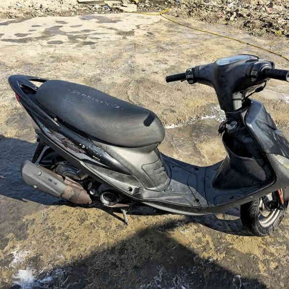 سلام عليكم دراجه ماكس عدله مكفوله صالها شهرين من نزلتها جديده مكان بلديات السعر ٩٥٠
***********
