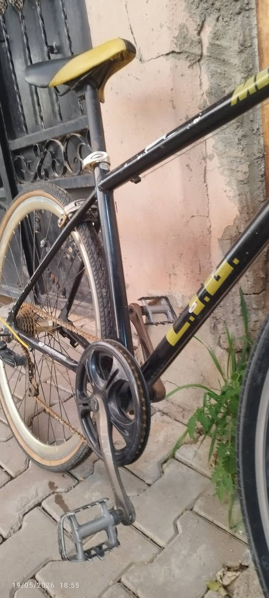 سلام عليكم بايسكل للبيع C700 السعر 100


**إذا كنت صاحب هذا الإعلان وتريد حذفه لأي سبب، رجاءا أرسل رسالة إلى الدعم الفني**