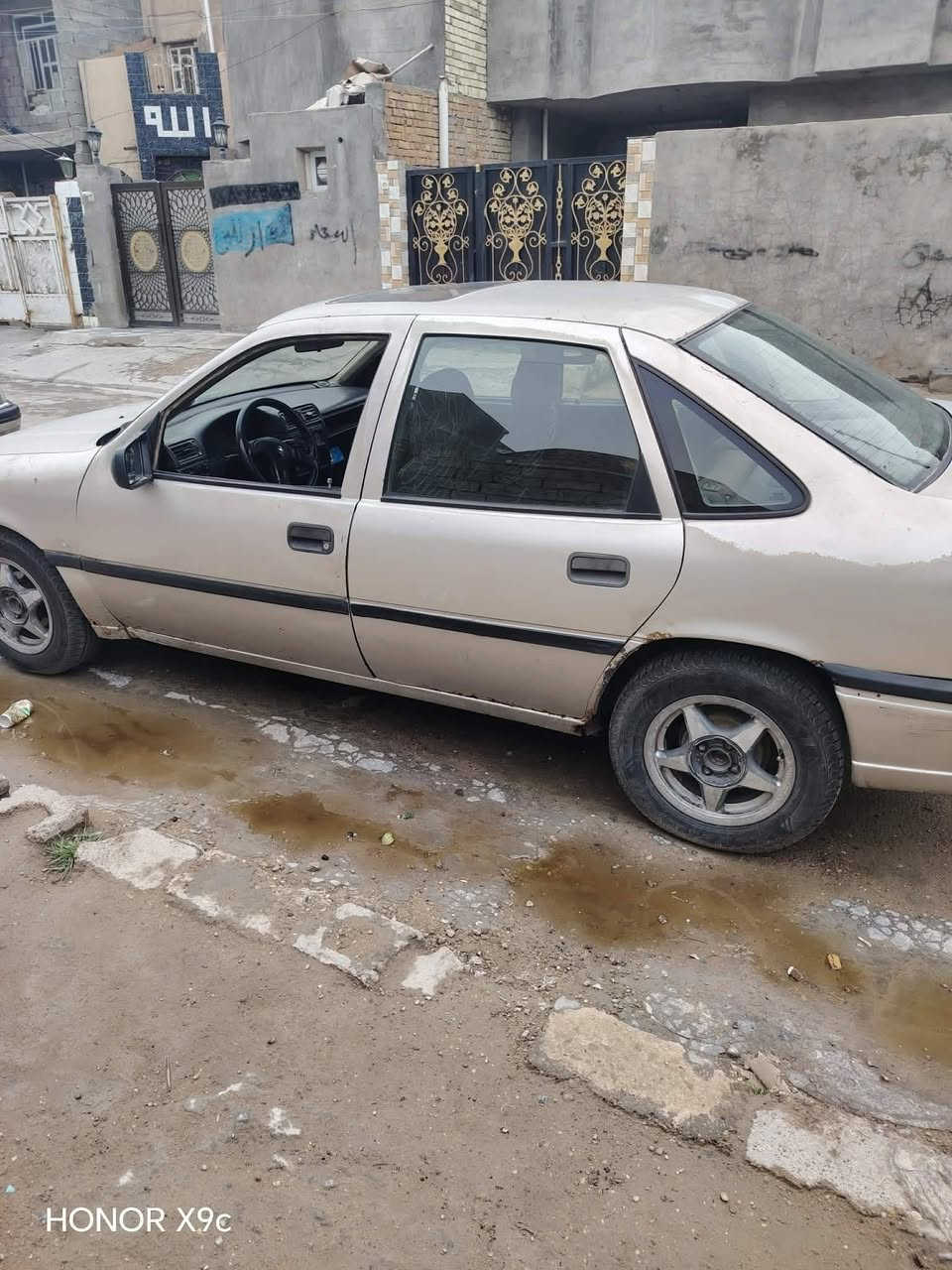 اوبل فكترا موديل 93 بلاديه رقم بغداد بسمي السعر 33 وبيها مجال ***********
