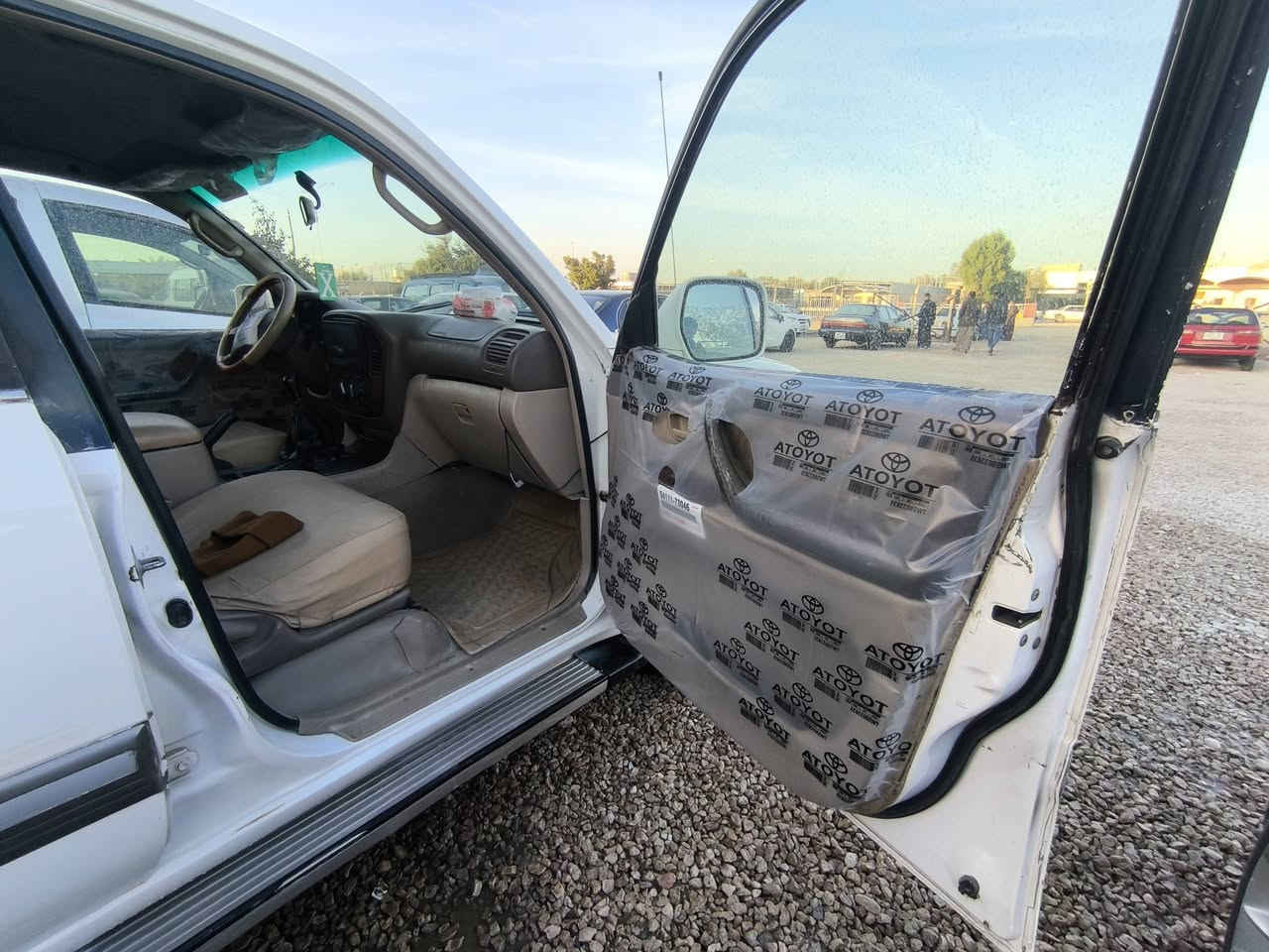 السلام عليكم ورحمة الله وبركاته
سلك قطري موديل 1999 سياره جديده وجاهزه من كلشي بيهه صبغ حزام بدون ضربه قويه كير مكينه حداديه تخم تاير كله جديد رقم سليمانيه دولي لوكير شغال شاشه لايت زنون تبريد 3 قطع مكان السياره نجف المناذره الاستفسار *********** السعر 118 وبيهه مجال قليل..
