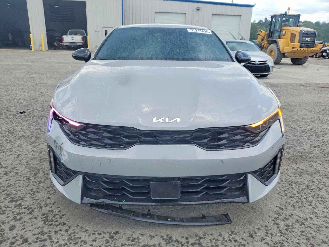 اعلان مزادات 2026-7-20
2025 KIA K5 GT LINE
المواصفات السيارة : في الصور
الضرر المركبة : موضح في الصور
حـالـه الـمركـبـة : تعمل وتسير
‏‎‏‎المسافةالمقطوعة : 20,764 mi
الساعه : 5:00 PM
‏‎نوع المحرك: 2.5L 4
السعر: يحدد في مزاد
قبل شراء السيارة يتم الفحص من الاضرار السابقة من خلال (carFax /
epicVIN) مجانآ
مدة الوصول : 40-60 حسب الولاية و اكتمال اوراق المركبة من المصدر
للأستفسار عن كافة المعلومات يرجى زيارة مقر الشركة
‏أكشن امريكا
البصره - ساحه سعد - محطه لؤلؤه البصرة
متوفر نقل المركبات الى كل من ( العراق - الاردن - تركيا - الامارات )
متوفر نقل المركبات الى كل المنافذ الحدودية والتخليص الكمركي ( ام قصر
- سفوان -طريبيل - ابراهيم الخليل -حاج عمران )
تكاليف النقل مع عموله المكتب تنافسية جداً
للاستفسار الاتصال:
*********** - قاسم مجبل
*********** - مصطفى

