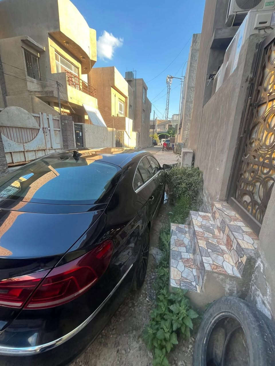باسات 2013 خليجي كلين
بأسمي سنوية وهزة جديدة 
سونارها بالصور موجود رقم اربيل 
كير ومكينة كفالة 
تبريد ثلج 
مواصفاتها معروفة فول من بانوراما الى اصغر شي ببالك 
سيارة مالتي بأسمي مال جناي مال بيت 
*********** اتصل وواتساب 
عارضها ٩٥ وبيها مجال 
مكان السيارة ديالى بعقوبة
