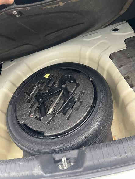 كيا سيراتو 2017 وارد ايراني اصل خليجي..
كفاله من الصبغ والتبديل وحتى من الشخط من الزيرو باسمي.. 
ماشيه 40 الف شرط تراي مال جديد 
فول موصفات اعلى فئه VIP..
بصمه..
محرك 2000 دوش..
كراسي كهرباء وكشن السايق خزن ميموري..
تبريد تدفئه بل الكشنات..
راذارات امامي جانبي وتوقف ذاتي..
فتحة سلايد..
مري شفط وترحيب..
سماعات انڤنتي..
شاشه وكامره بلاد جي بي  S
 البجم لد والبك لايت لد كامل.
تبريد خلفي امامي ومنفصل وشاشه لمس.. 
خمسه ويل كب والسبير منازل.
اللايت زنون وعدسه بلاد.. 
تدفئه بل الدركه.. 
حساس خلفي امامي ويطلع بل الدشبول ياشر.. 
شاشة اعطال بل الدشبول.. 
دكمة مود درايف 3 وضعيات..
ترحيب عند الاقتراب بل المري ويدات البوب.. 
السياره بعد مبيه موصفات كله بلاد هاي جنايتها يعرفوها
الشراي يتصل ومكاني بغداد حي الجهاد السياره جديده بمعنه الكلمه وين يعجبك نفحص.. 
... ***********....
