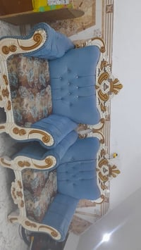 للبيع التخم 5 مقاعد مع طبلات  ب٢٥٠ بي مجال للشراي يتصل برقم 0776746029...