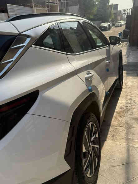 توسان خليجيه
موديل 2024
ماشيه 30 الف KM
بيها باري بسيط   مكانات   ماعدا المعجون والصبغ مكفوله  
فول مواصفات
 من عدا البنراما
مكينه 2.0 دوش 
بصمه 
بصمه ابواب
تشغيل عن بعد
شاشه اصليه 
نضام اوتو هولد
اشاير ترحيب 
اشاير ب المري 
اريل نفكيتر
سبير منازل 
داخل ابيض 
مري كهرباء 
بردات خلفيه
هاند بريك بصمه
مقاعد كهرباء 2
 فول تحكم ستيرن 
تبريد قطعتين 
حساس امامي 
حساس خلفي 
كامره دواره 
شاحن موبايل 
وايرلس
بعد بيها  هواي  موصفات 
رقم بغداد مشروع وطني
الرقم الانكليزي الجديد بأسمي
مكاني بغداد الغزاليه   السعر 208
