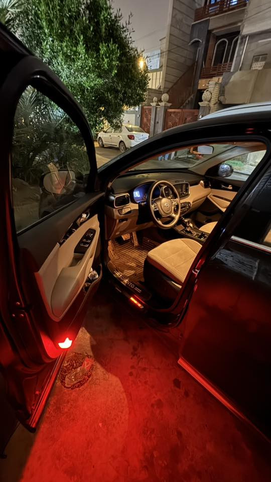 سورنتو 20 خليجي ماشي 45
وكالة الشركة العراقية الدولية 
سيارة نضيفه لحد يقارنها بالماشي  

خليجي فول عدا البنوراما 

حساسات امامي خلفي 

كامرا دواره 

٣ عدسات 

اضائات لد 

بصمات بالابواب واضويه بمسكه البوب 

اضائات داخليه بالدوسات وتحت الرجل 

نضام ترحيب 

مري شفط 

شاشه لمس اكيد ابل كاربلي 

نظام ملاحه نفكيشن بلادي مال السيارة (يعني تحديد موقع بلا نت) 

٣ قطع تبريد دبل فريز 

جنطه كهربا وذكيه فتح عند الاقتراب 

مثبت سرعه وتحكمات سترين 

شاحن وايرلس 

كشنات كهربا السائق والراكب 

٧ راكب

بردات جانبيه 

ماشيه ٤٥ الف كيلو

سعر 240 وبيها مجال
رقم بغداد باسمي / سنوية جديدة لل٢٧ 
***********
