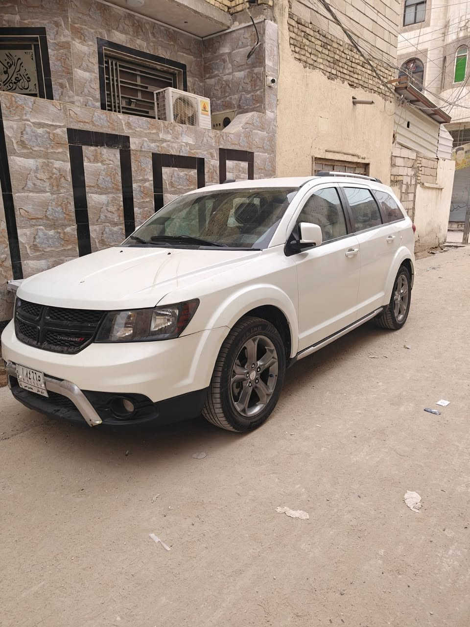 سلام عليكم جورني للبيع موديل 16 سياره حلوه بيهباب الخلفي مبدل وبيه طخات خفيفه مكينه 4سلندر 7 راكب رقم ذي قار تحويل ثاني يوم مكان ناصريه مركز سعر 115 وبيه مجال ***********
