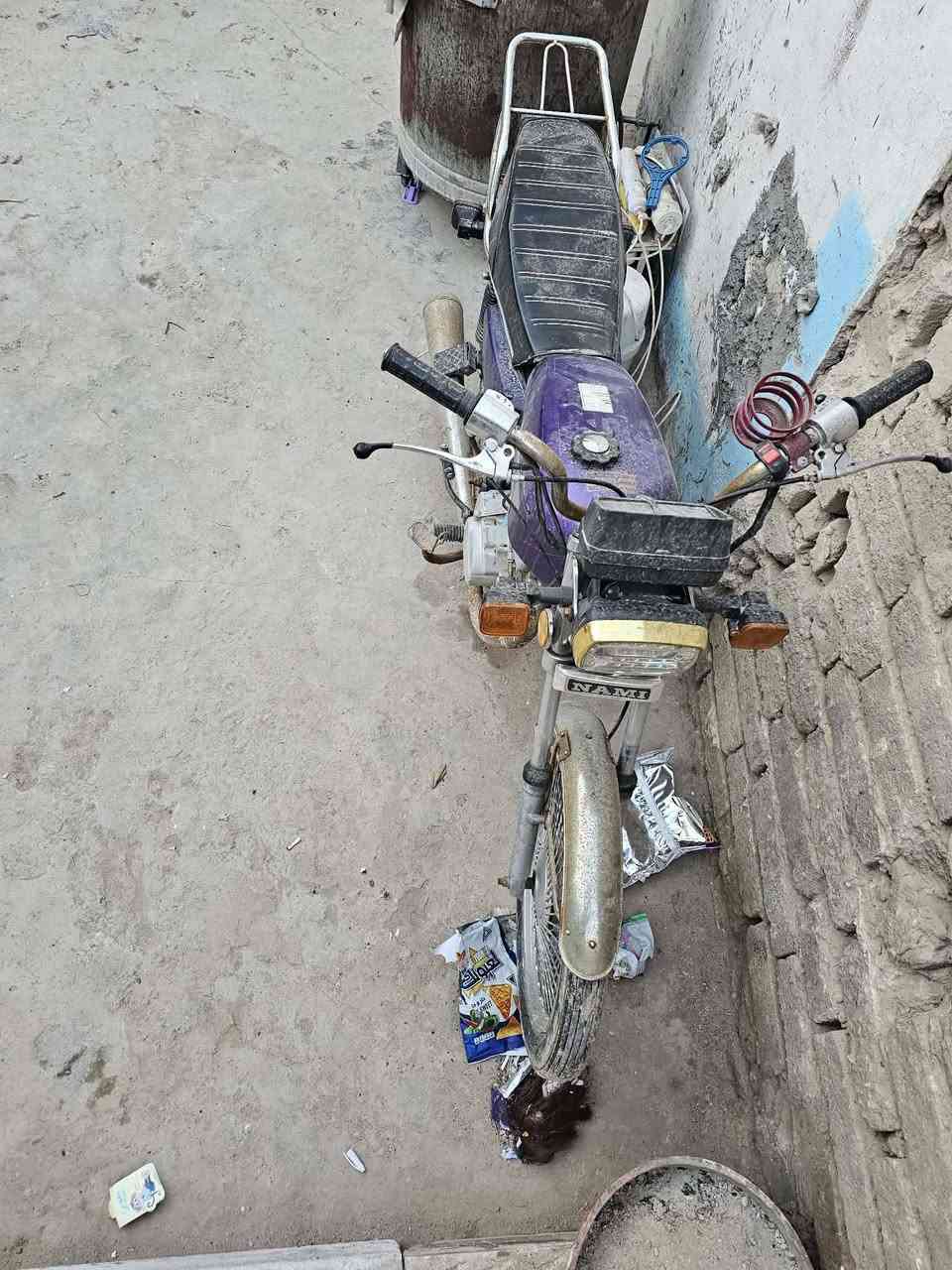 السلام عليكم دراجه للبيع تايكر مديل 18 دراجه متروكه صارله 3اشهر عوزه تاير فقط  مكان بابل القاسم اوراق اصولي سعر 350 وبيه مجال رقمي ***********
