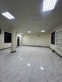 نصف قاعة للايجار   العنوان شارع المسبح مقابل مدرسه الدعاء الاهلية   (ع...