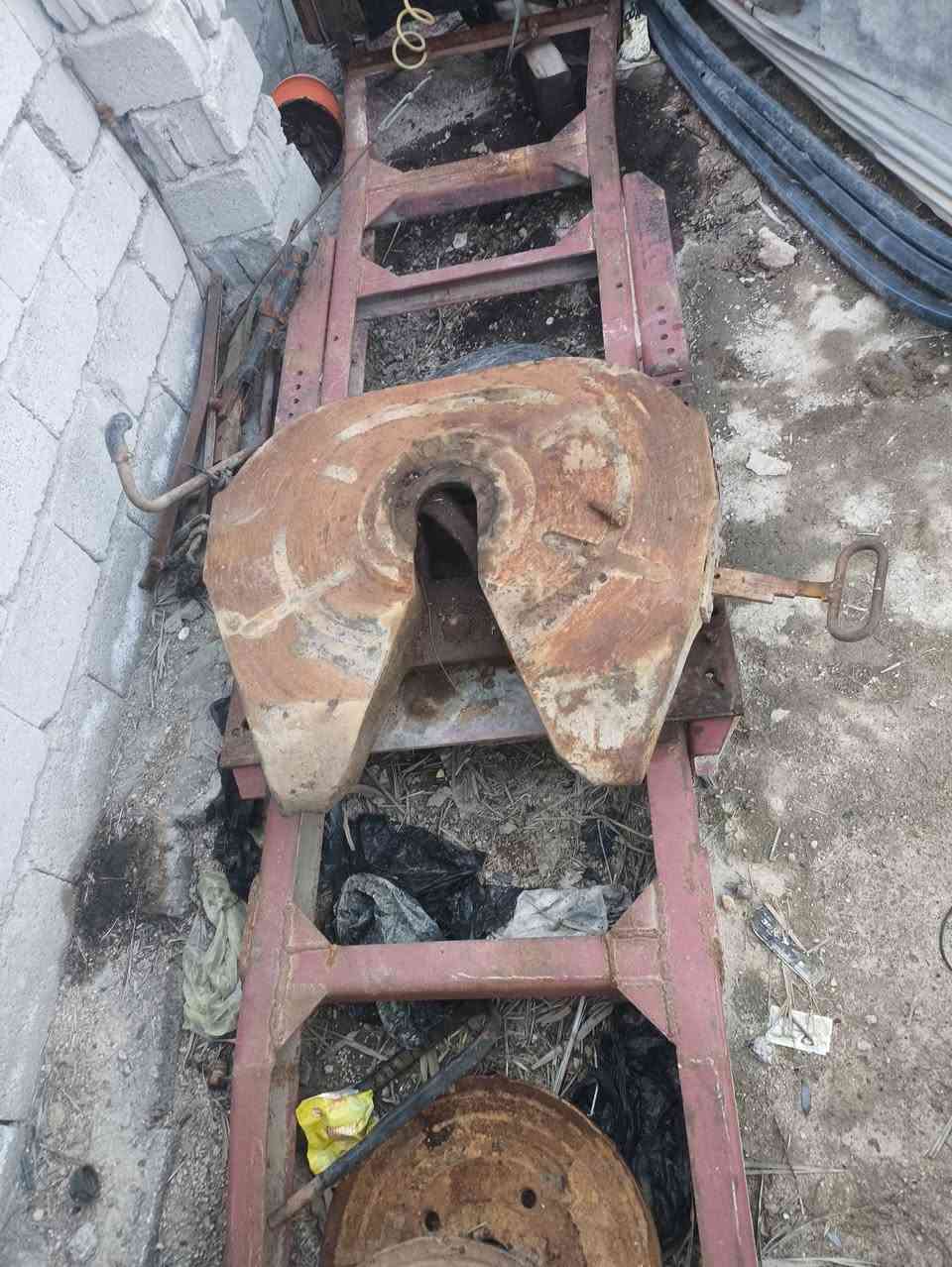 سلام عليكم دبل شاصي لبيع  العدد 2 نضيفات كلش وتانكي وصيني نضيفات اكثر استفسار اتصال  عله الرقم ***********
