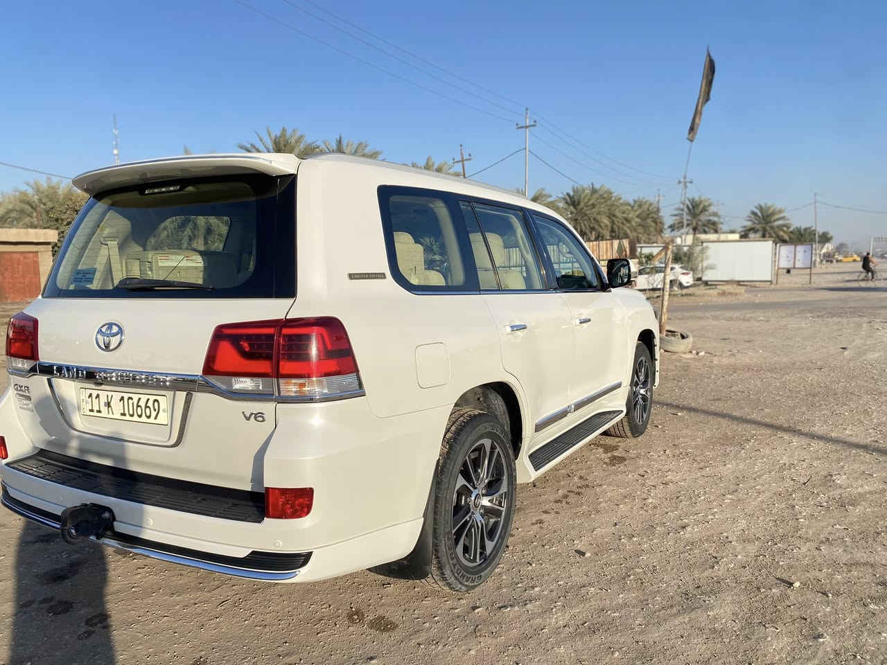 السلام عليكم
لاندكروز 2020 للبيع بريم اصل ماشية 50 الف حقيقي فول موصفات بأسمي بيها قطعة بنيد سونار مرفق بألمنشور
للاستفسار الاتصال ع الرقم
***********
