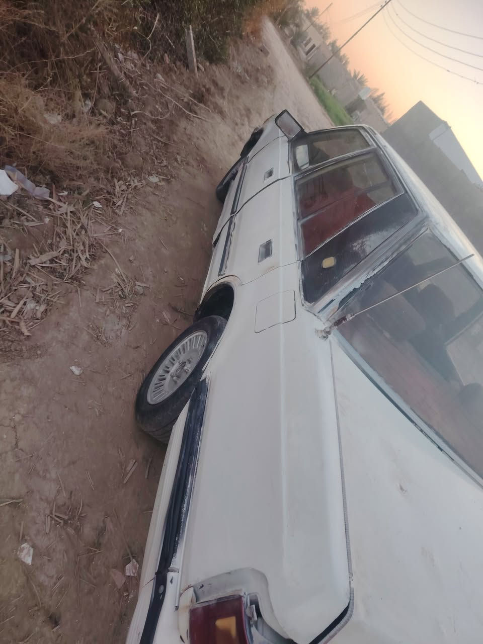 السلام عليكم سيارة سوبر رقم أنبار
مكينة جديدة صار سبوع من شديتها وگير جديد حدادية تخم تاير المكان الناصرية قضاء الرفاعي السعر 18 
***********
