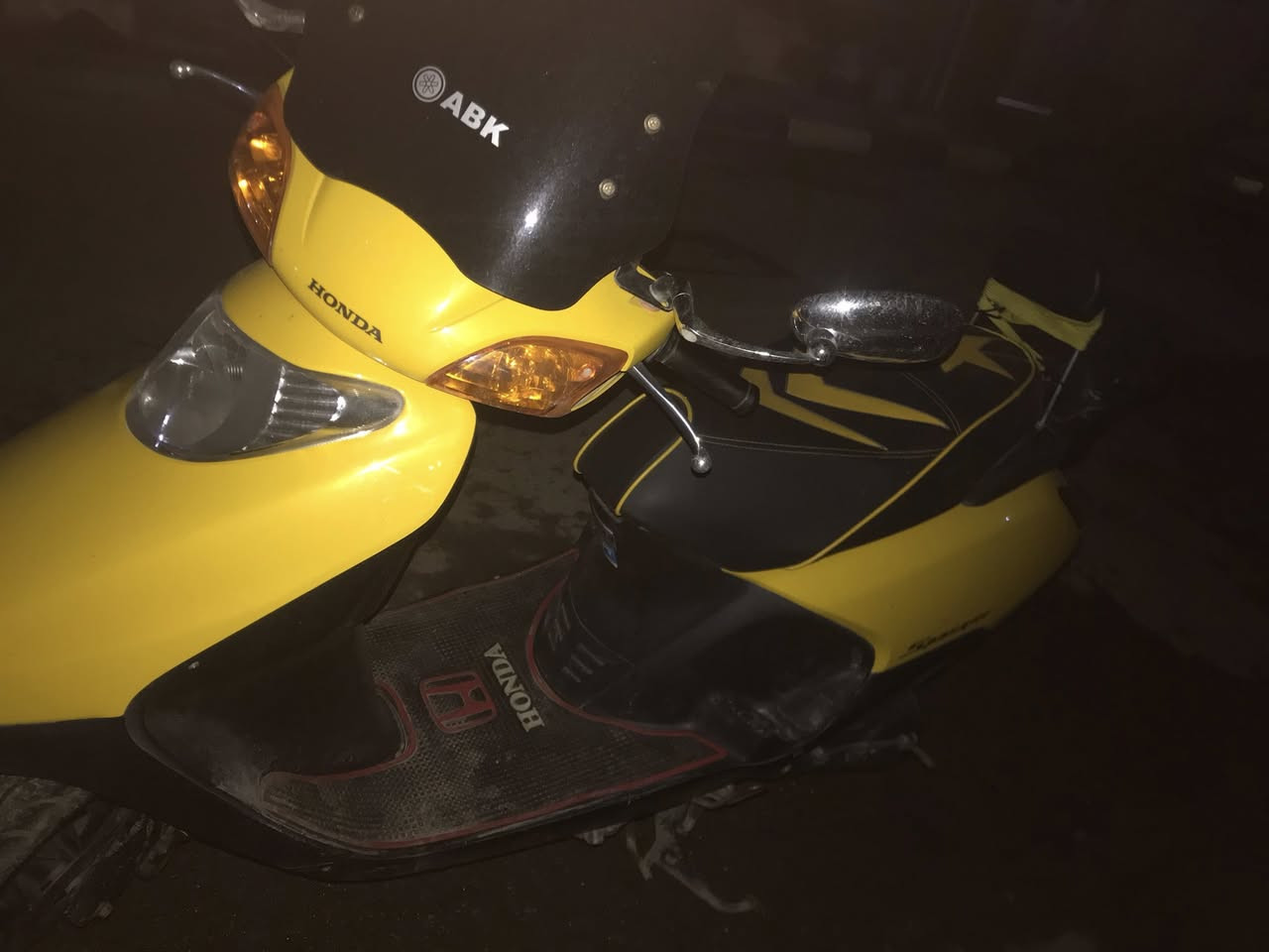 اسلام عليكم دراجه سبيسي يا باني جديده بل جيس ماصر شهرين نازله من الرمبه قفل جنطه قفل ستيرن كابريتر بلادي مالتهه دراجه جديده بمعنه الكلمه تجي تشوف وتفحص يله تاخذ مكفوله كفاله عامه تعال خاص السعر بل تعليقات هواي يكسرون بيهه


**إذا كنت صاحب هذا الإعلان وتريد حذفه لأي سبب، رجاءا أرسل رسالة إلى الدعم الفني**